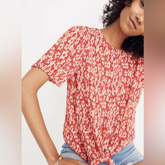 Madewell Women's Crinkled Button-Back Tie Tee in Full Bloom Red Size M - Picture 7 of 7
